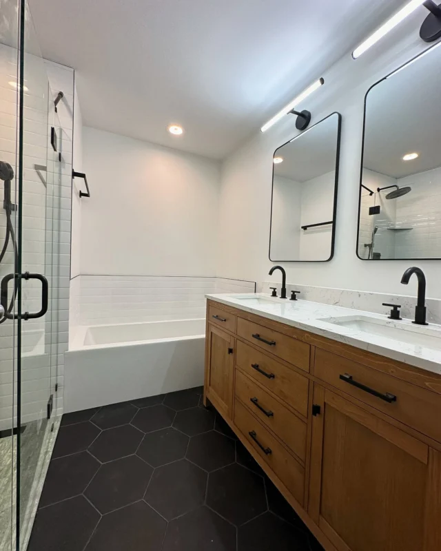 Bathroom Remodel with walk in shower and glass panels
#dıy #diyhomedecor #bathroomdecor #viral #godisfaithful