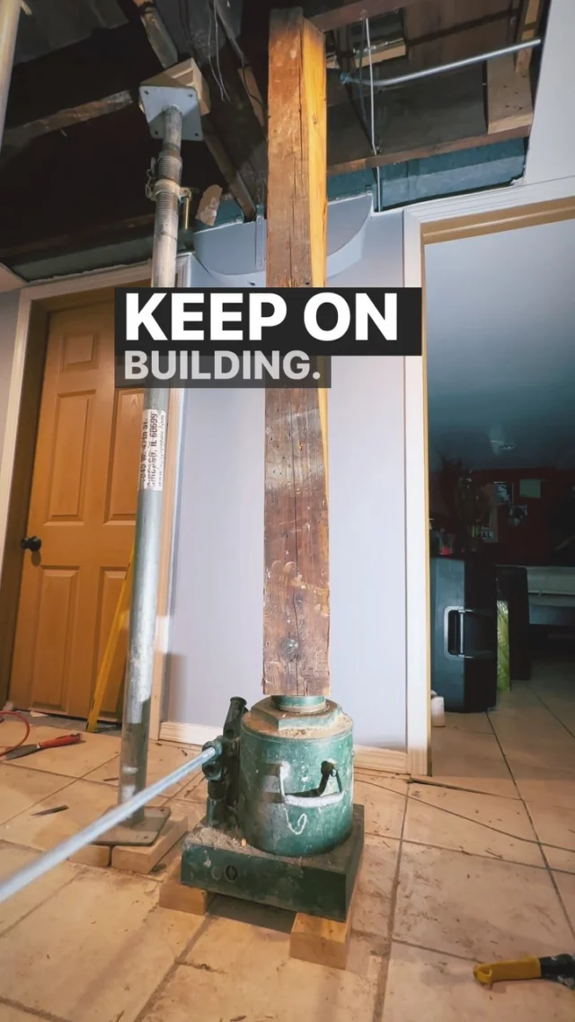 Caved joists leveling #fyp #explorepage #viralreels #keeponbuilding #keephammering #godisgreat #remodeling #construction #creative #foryoupage